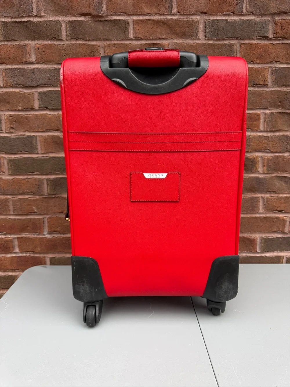Henri Bendel New York Red Spinner Carry-On Suitcase Luggage - Picture 5 of 13